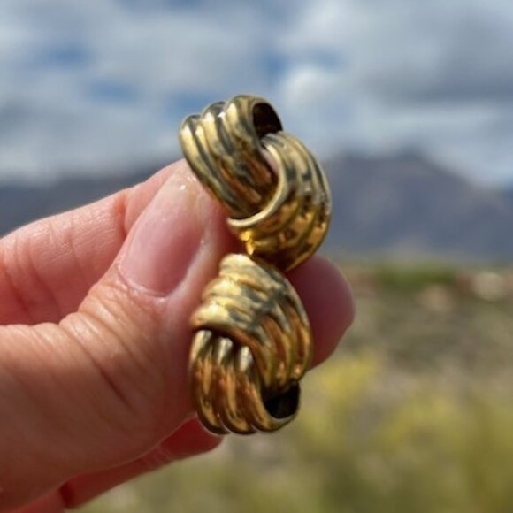 GIVENCHY Paris New York Gold Knot EARRINGS - Picture 2 of 9